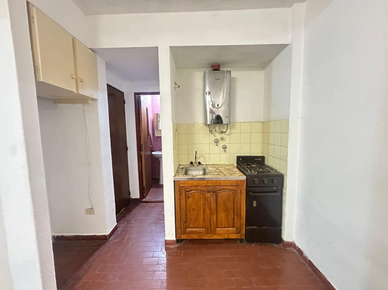 OPORTUNIDAD DE INVERSION: departamento en barrio Pichincha