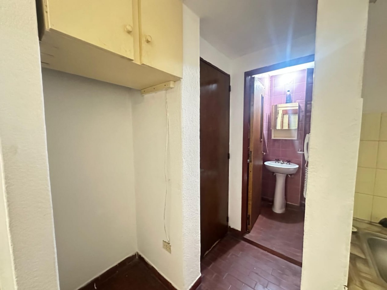 OPORTUNIDAD DE INVERSION: departamento en barrio Pichincha